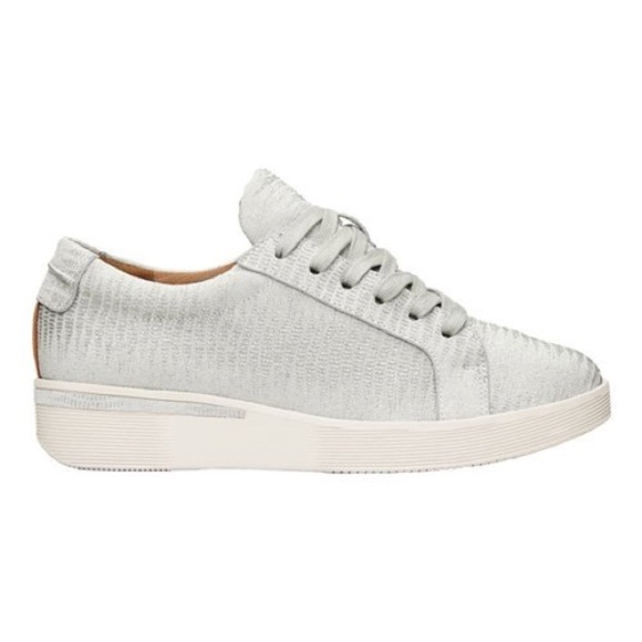 Gentle Souls Haddie Platform Lace-Up Sneakers Silver Metallic Size 8 Leather - Picture 1 of 10